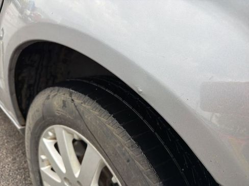 Used 2014 Chrysler Town & Country Touring image 15