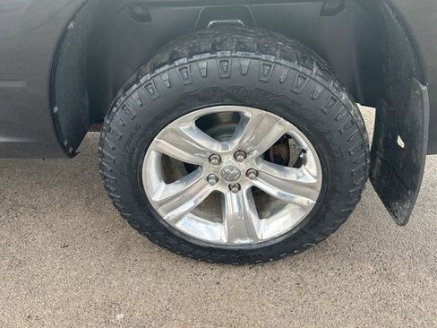 Used 2017 RAM 1500 Classic SLT w/ SLT Plus D←cor Group image 44