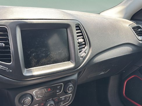 Used 2021 Jeep Compass Trailhawk AWD/4WD image 20