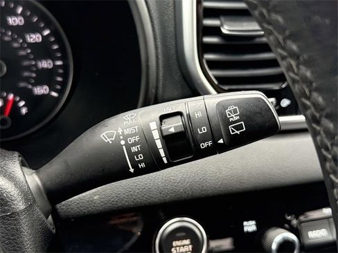 Used 2021 Kia Sportage EX w/ EX Technology Package image 26