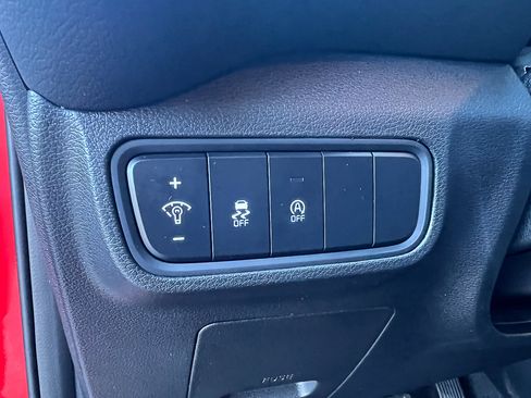 Used 2025 Kia Soul LX w/ LX Technology Package image 13