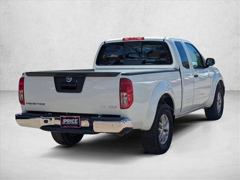 Used 2017 Nissan Frontier SV AWD/4WD image 5