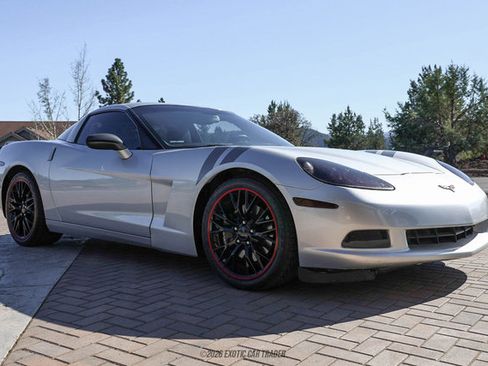 Used 2010 Chevrolet Corvette Coupe w/ 1LT image 12