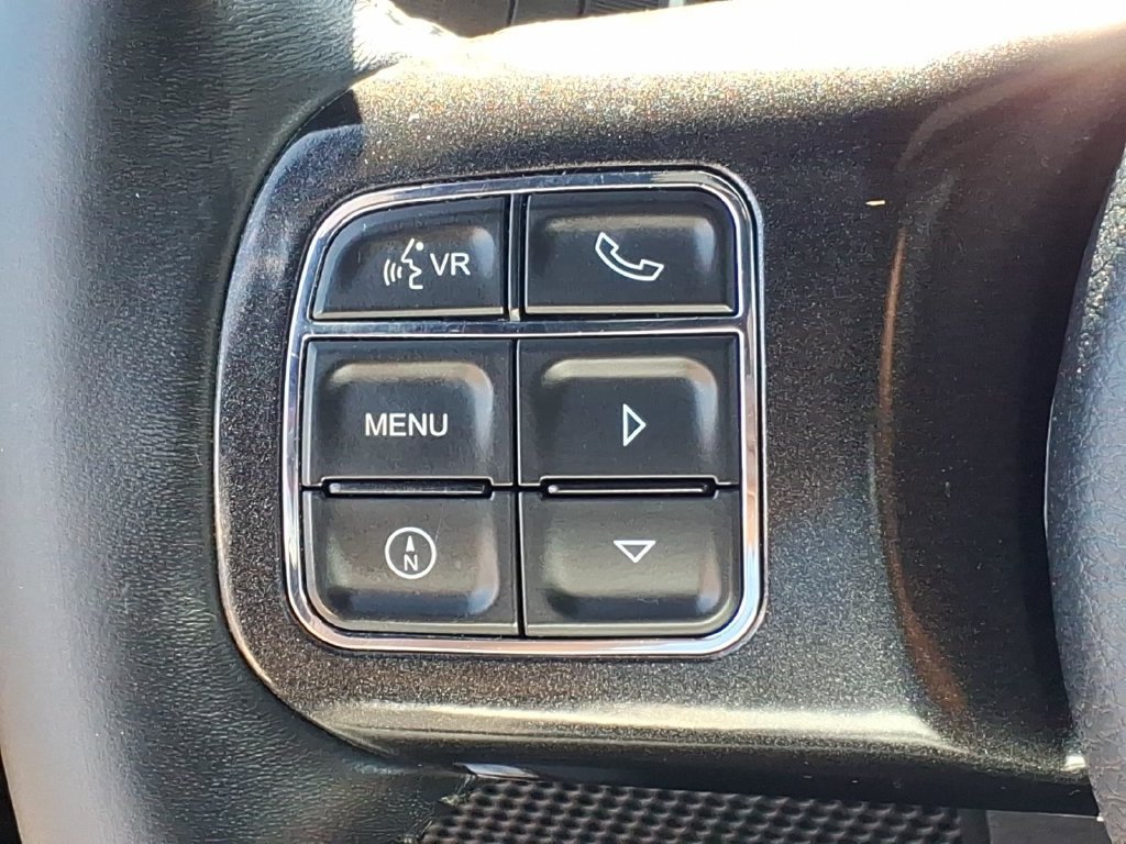 Used 2017 Jeep Wrangler Unlimited Rubicon AWD/4WD image 9