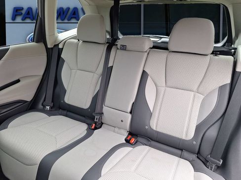 Used 2022 Subaru Forester Premium AWD/4WD image 12
