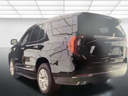 Used 2025 GMC Yukon Denali image 2