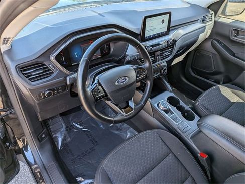 Used 2023 Ford Escape Active image 11