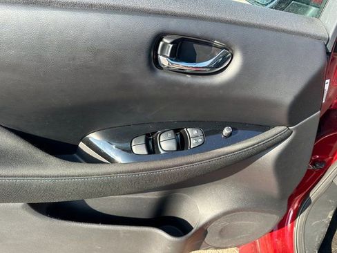 Used 2025 Nissan Leaf SV Plus image 18