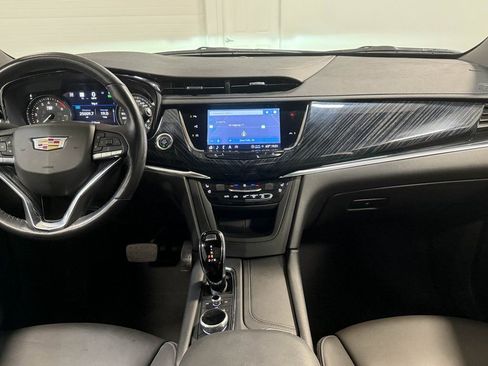 Used 2024 Cadillac XT6 Premium Luxury image 18