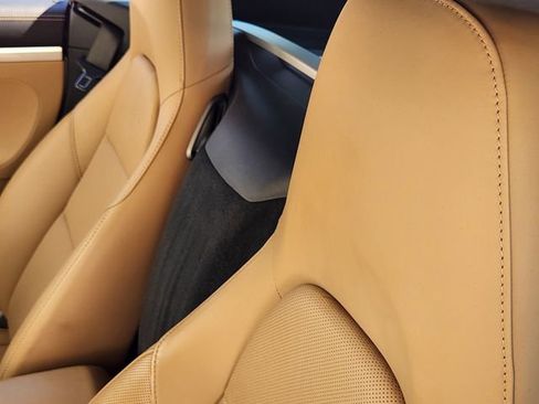 Used 2019 Porsche 718 Cayman Base image 15