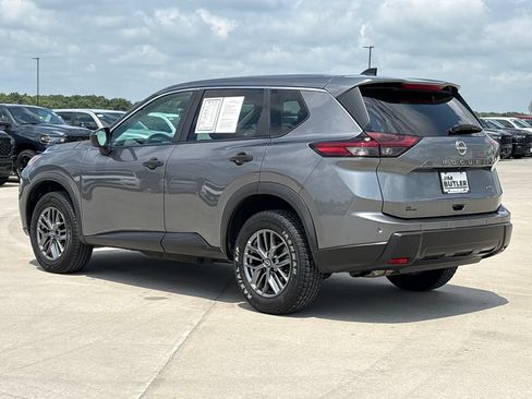 Used 2024 Nissan Rogue S AWD/4WD image 3