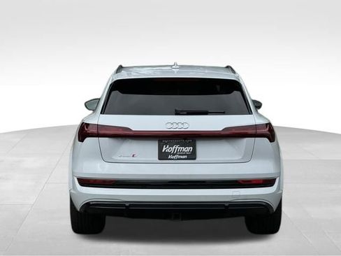 Used 2023 Audi e-tron S Prestige image 6
