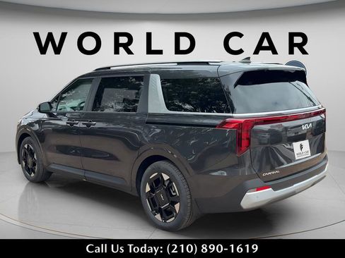 New 2026 Kia Carnival EX FWD image 5