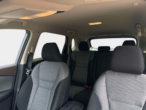 Certified 2023 Nissan Rogue SV FWD image 14