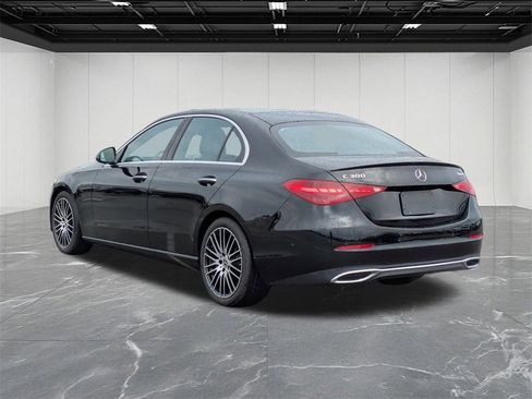Used 2024 Mercedes-Benz C 300 4MATIC Sedan image 3
