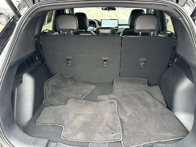 Used 2024 Ford Escape ST-Line w/ Tech Pack #1 AWD/4WD image 10