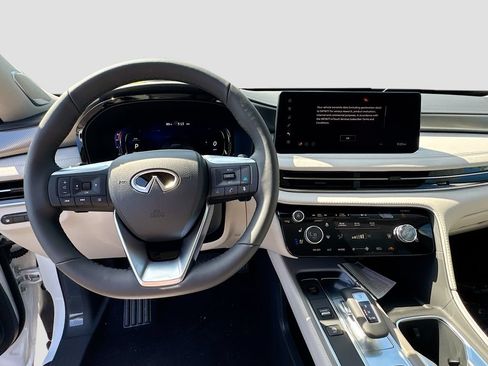 Certified 2026 INFINITI QX60 Luxe w/ Cargo Package FWD image 12