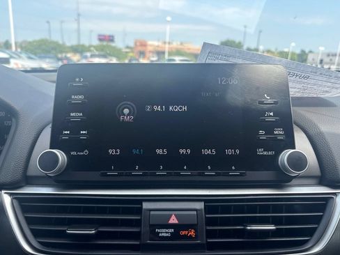 Certified 2019 Honda Accord LX image 18