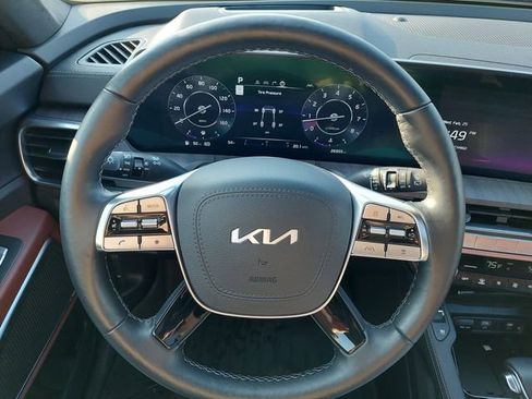 Used 2024 Kia Telluride SX Prestige AWD/4WD image 35