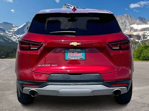 Used 2025 Chevrolet Blazer LT AWD/4WD image 4