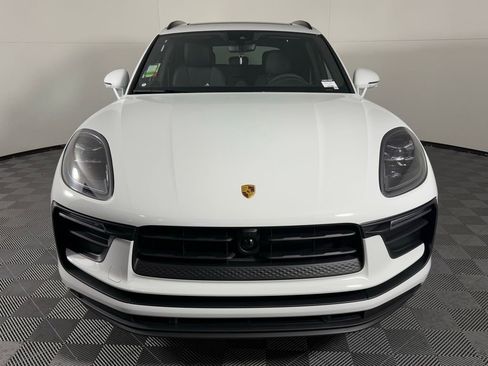 New 2026 Porsche Macan image 10