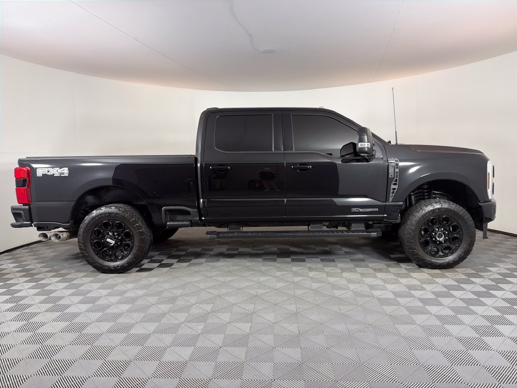 Used 2024 Ford F250 Lariat w/ Lariat Ultimate Package AWD/4WD image 2