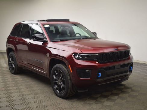 Used 2025 Jeep Grand Cherokee Limited 4xe image 1