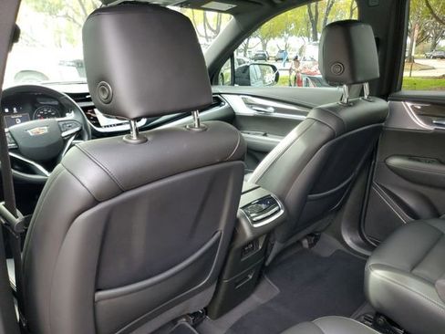 Certified 2024 Cadillac XT6 Sport w/ Technology Package image 14