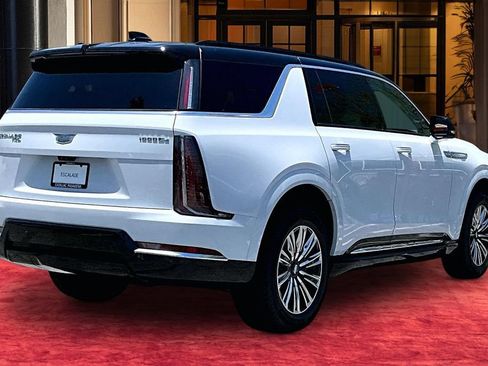 New 2026 Cadillac Escalade IQL Luxury w/ LPO, Floor Liner Package AWD/4WD image 6