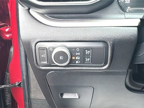 Certified 2021 Ford Explorer XLT w/ Equipment Group 202A image 15