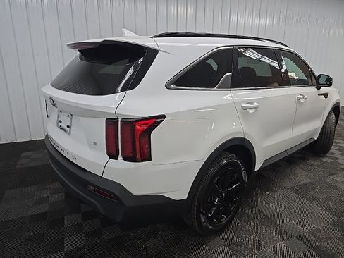 Used 2021 Kia Sorento S AWD/4WD image 10