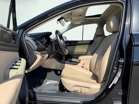 Used 2019 Subaru Outback 3.6R Limited w/ Popular Package #2 image 16