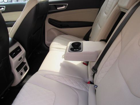 Used 2024 Ford Edge Titanium w/ Titanium Elite Package AWD/4WD image 32