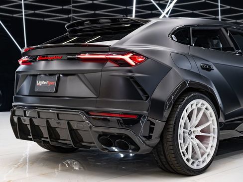 Used 2021 Lamborghini Urus AWD/4WD image 13