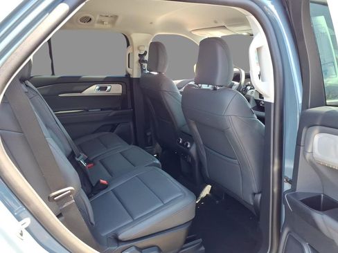 New 2026 Ford Explorer Active AWD/4WD image 11