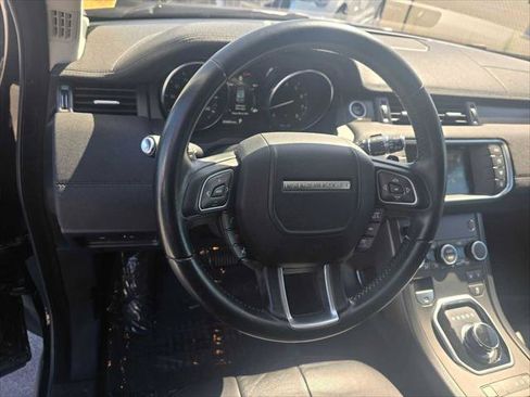 Used 2018 Land Rover Range Rover Evoque SE AWD/4WD image 25
