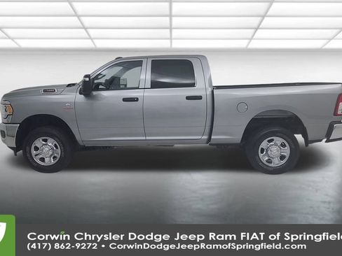 Used 2024 RAM 2500 Tradesman w/ Chrome Appearance Group image 9