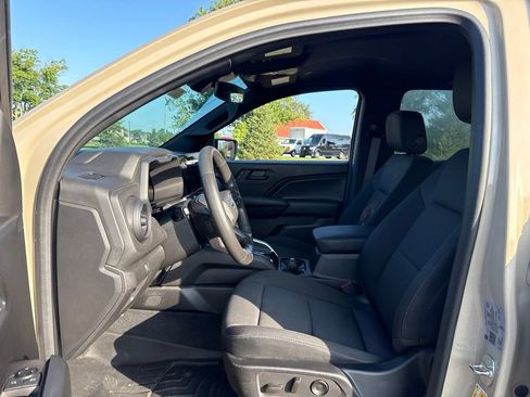 Used 2024 Chevrolet Colorado Trail Boss w/ Advanced Trailering Package AWD/4WD image 14