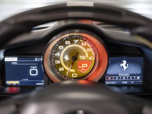 Certified 2018 Ferrari 488 Spider RWD image 39