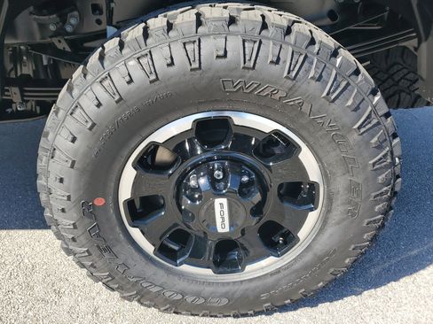New 2026 Ford F250 Platinum w/ Tremor Off-Road Package image 7