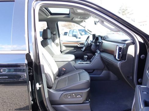 Used 2024 GMC Sierra 1500 Denali w/ Denali Reserve Package AWD/4WD image 45