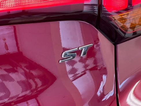 Used 2023 Buick Encore GX Select w/ Sport Touring Package image 41