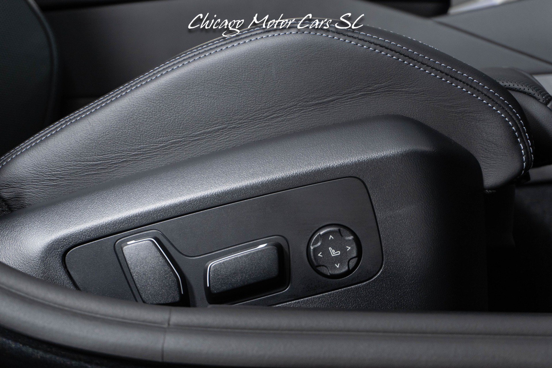 Used 2025 BMW M5 w/ Carbon Package AWD/4WD image 49