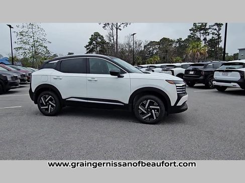 New 2026 Nissan Kicks SV w/ SV Premium Package image 35