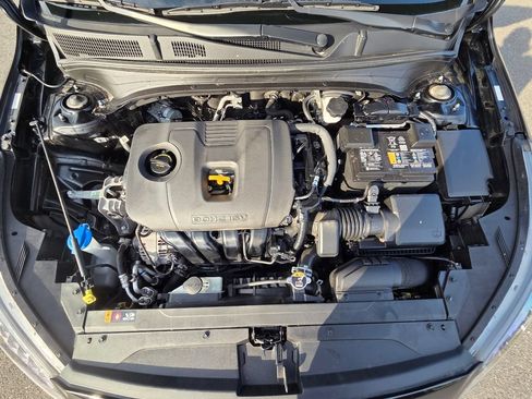 Used 2023 Kia Forte GT-Line w/ GT-Line Premium Package FWD image 27