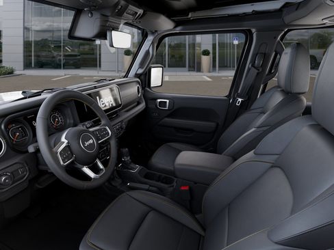 New 2026 Jeep Wrangler Unlimited Sahara AWD/4WD image 31