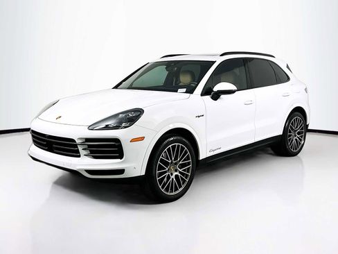Used 2022 Porsche Cayenne Platinum Edition AWD/4WD image 1