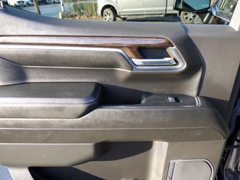 Used 2024 GMC Sierra 1500 Elevation image 15