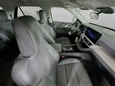 New 2026 Ford Explorer Active w/ Active Comfort Package image 29