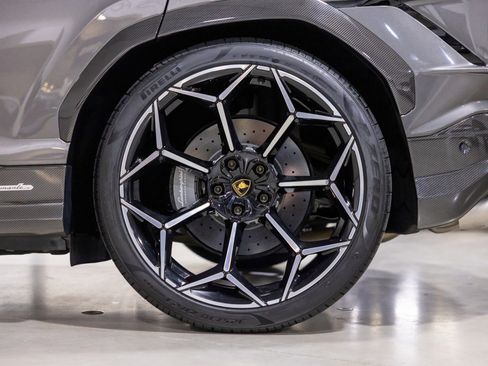 Used 2023 Lamborghini Urus Performante image 18